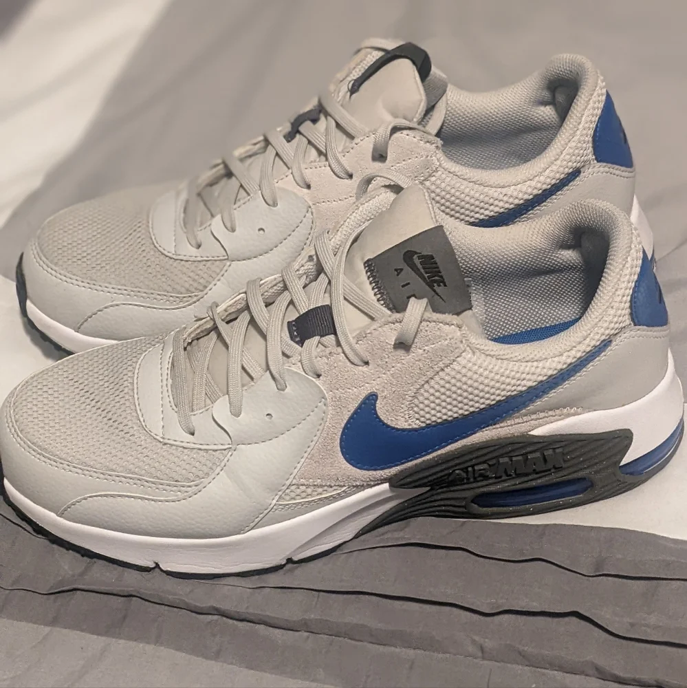 Men Nike Air Max - Picture 3 of 4